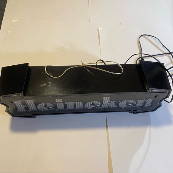 Heineken illuminated sign GUC, retro 90’s? As shown,separated a tiny bit,works! - Picture 6 of 16